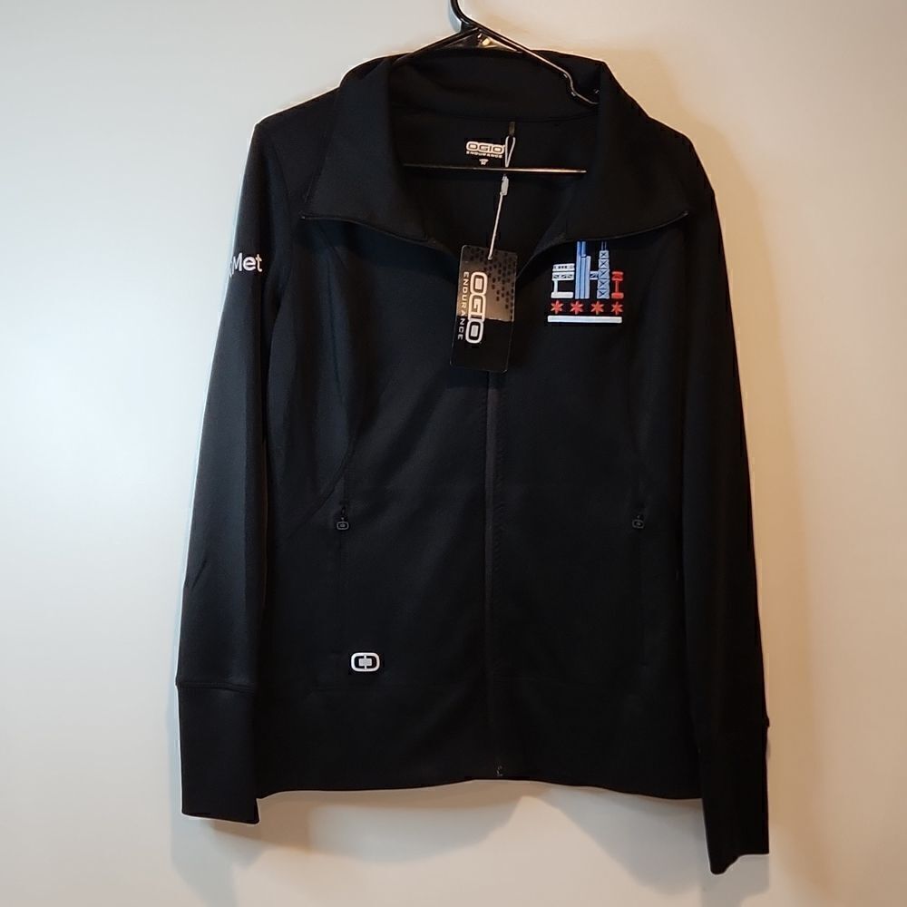 Ogio Endurance Cycling Jacket Women's M Black Athletic Thumb Holes Full Zip NWT